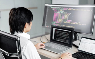 崇左 ,php声明和调用变量的符号是什么？